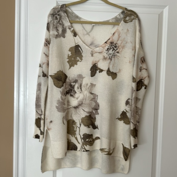 Beautiful oversized Abercrombie & Fitch Sweater - Picture 1 of 11